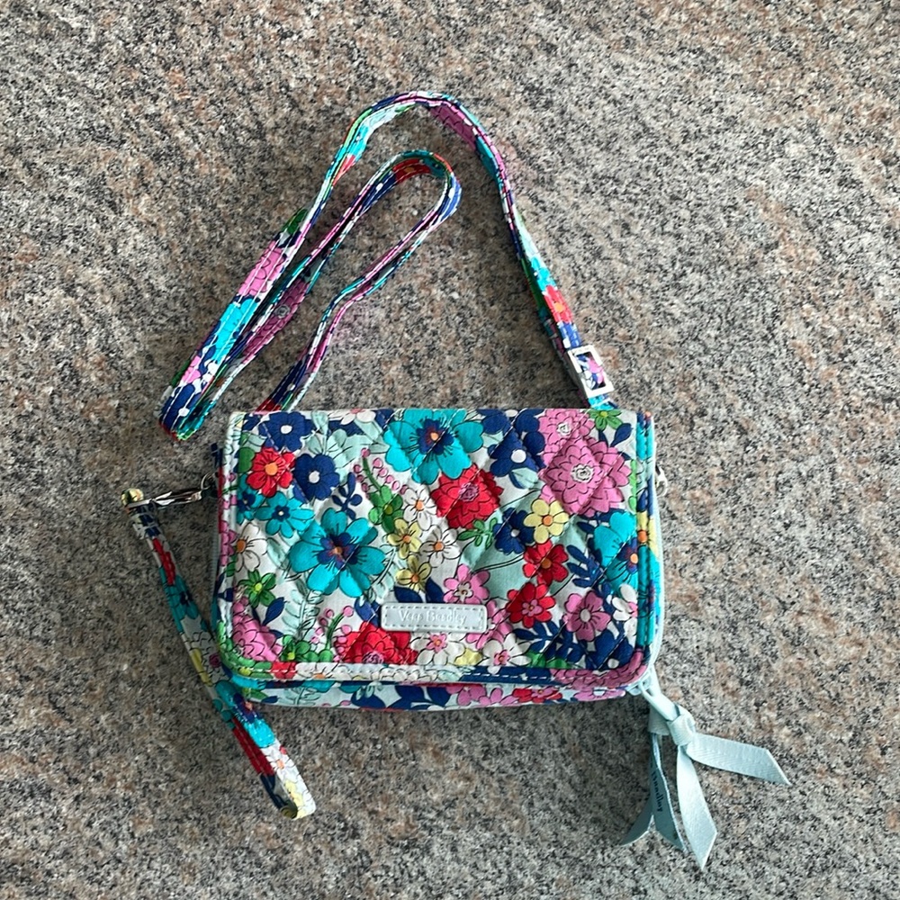 Vera Bradley All in One Crossbody/wristlet